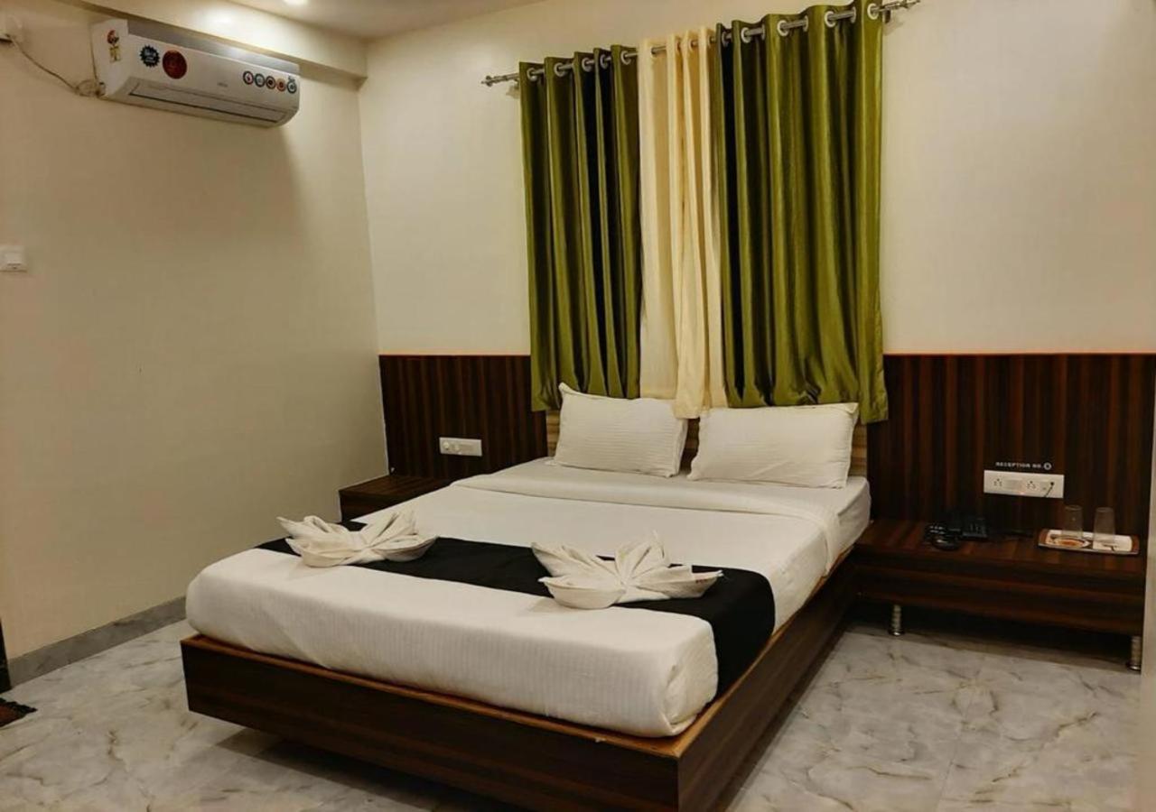 Hotel Sai Sk Palace Shirdi Εξωτερικό φωτογραφία